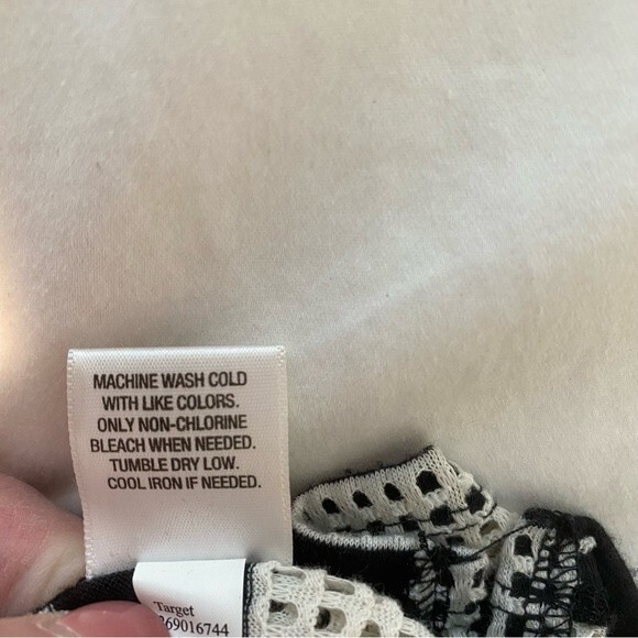 Converse Cut Out Design Black White Short Sleeve Scoop Neck Sexy Top Size L - Picture 9 of 9